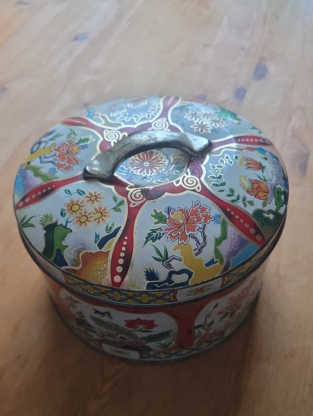 Gray Dunn Biscuit Tin Floral Red Storage Box Made in Great Britain MCM Vintage